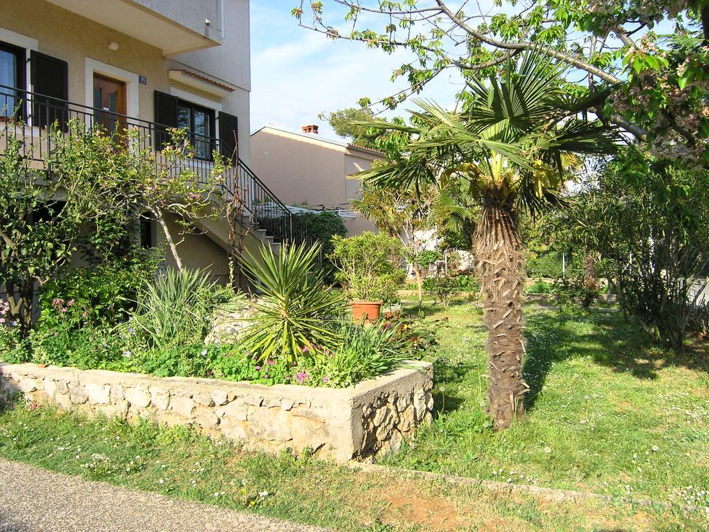 Apartments Ines Krk Town Esterno foto
