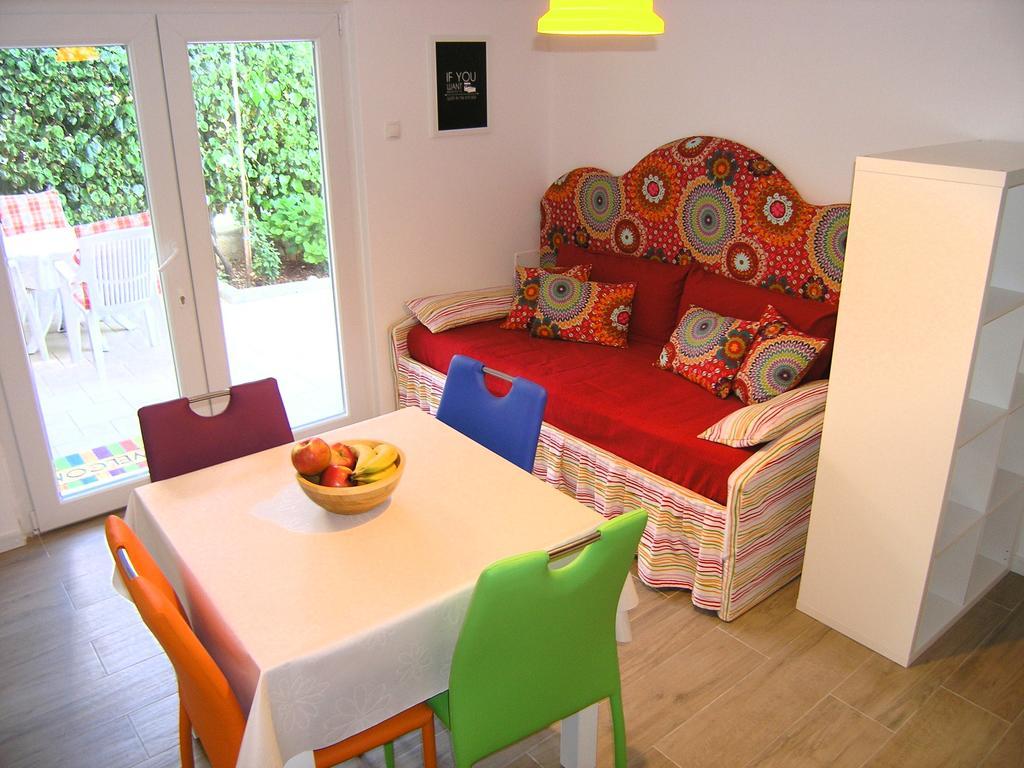 Apartments Ines Krk Town Esterno foto