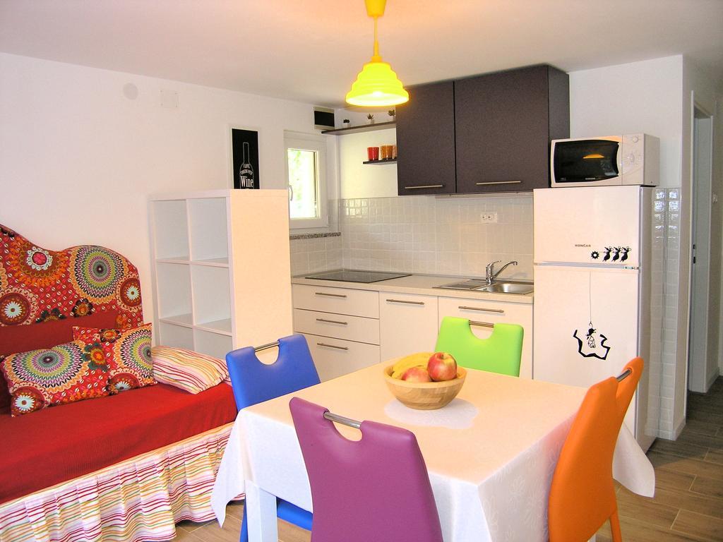 Apartments Ines Krk Town Esterno foto