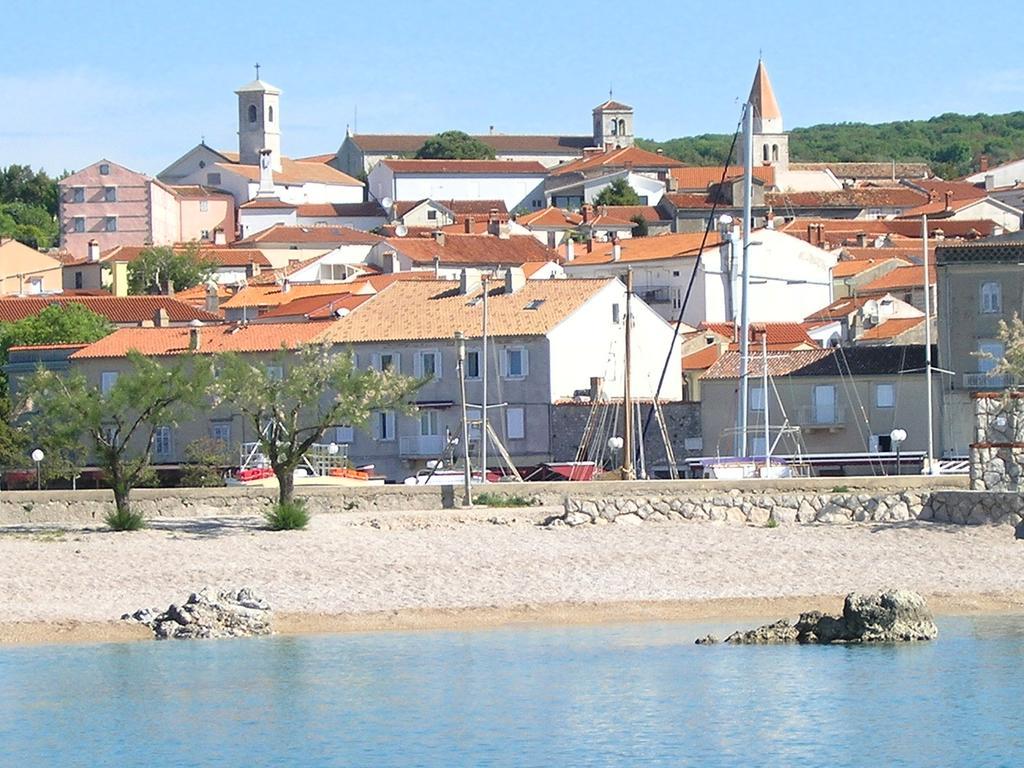 Apartments Ines Krk Town Esterno foto