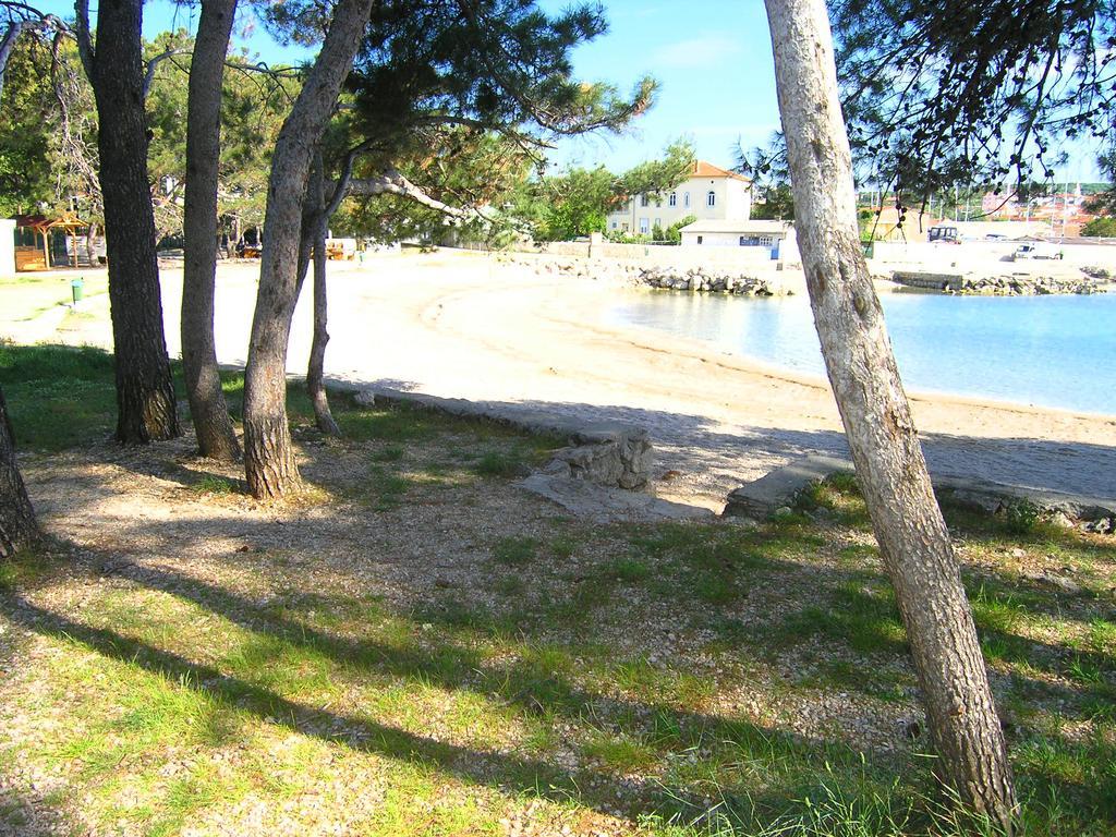 Apartments Ines Krk Town Esterno foto